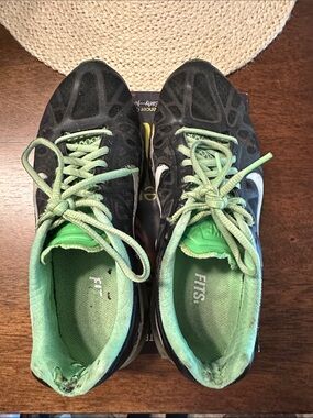 Well worn Nike sneakers 9